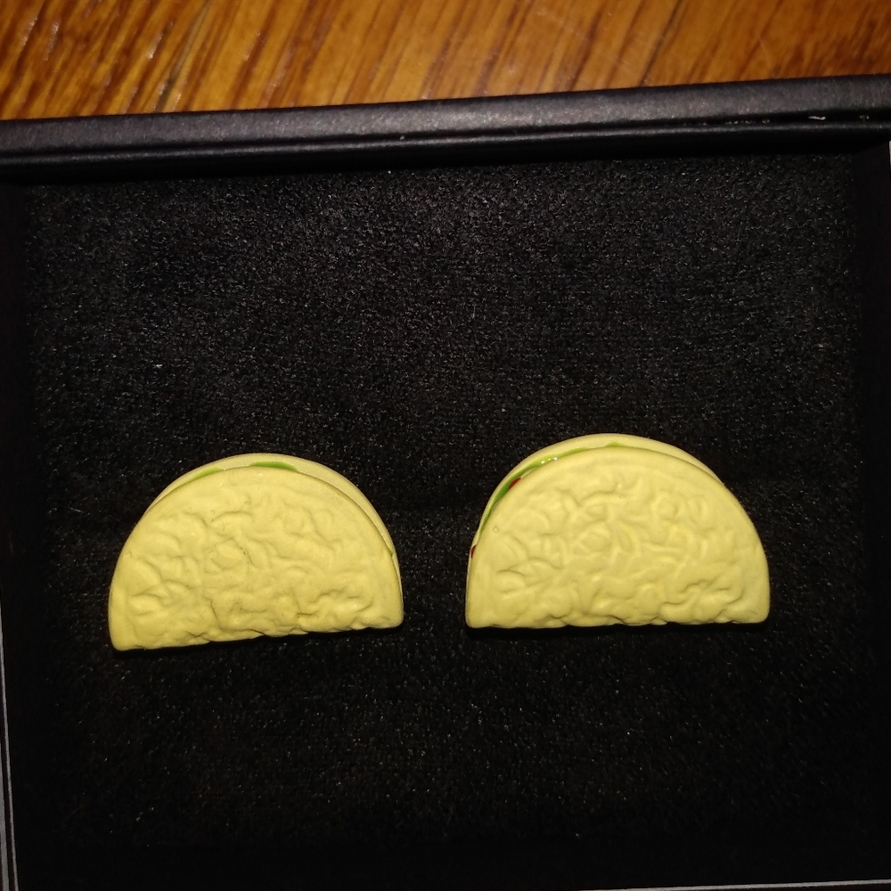 2 for $20 ⭐Host Pick⭐ Taco Cufflinks